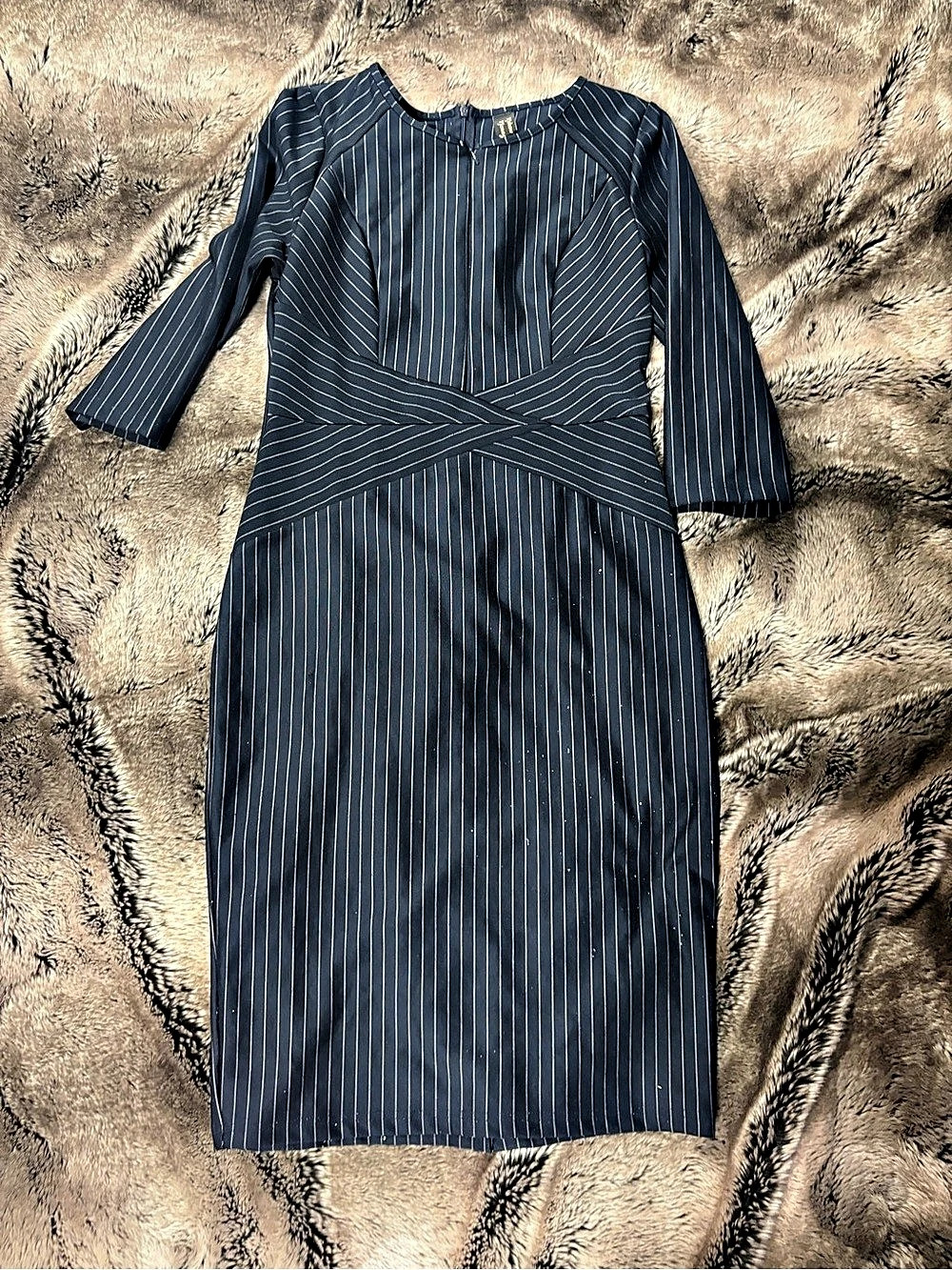 Vfshow Striped Midi Dress in Blue & White Size Medium